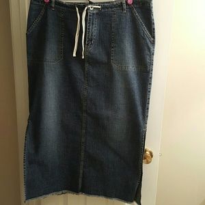 Denim skirt