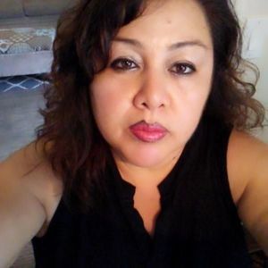 Meet your Posher, Yesenia