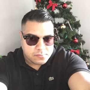 Meet your Posher, Javier