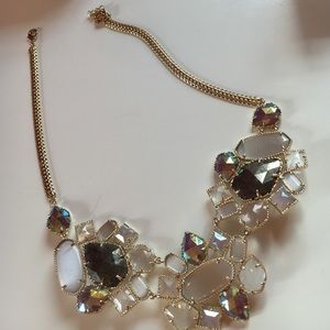 Kendra Scott necklace