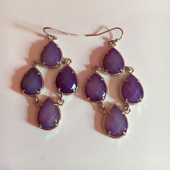 Kendra Scott drop earrings
