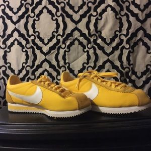 Never Worn Nike Cortez