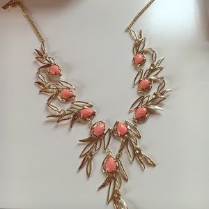 Kendra Scott necklace