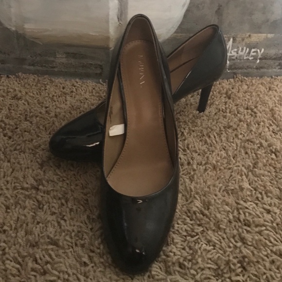 Merona Black Pumps EUC
