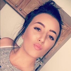 Meet your Posher, Sydnee