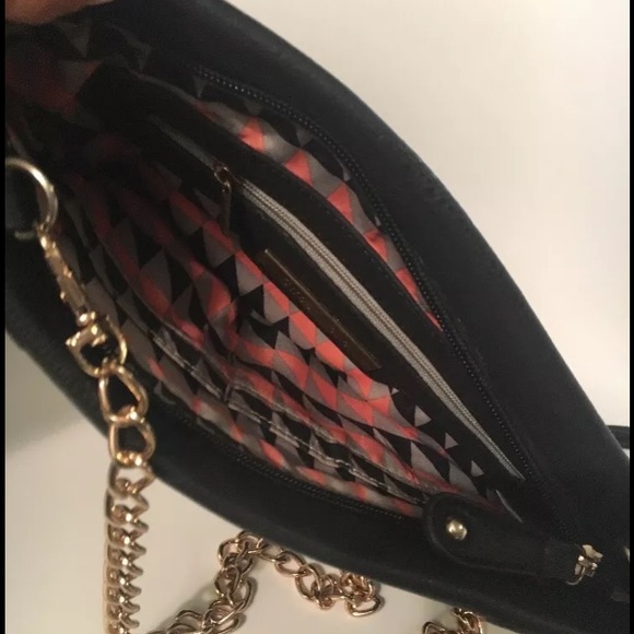 New Black slim handbag/baguette. - Picture 4 of 4