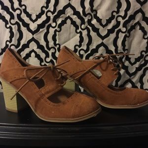 Modcloth Vintage looking lace up heels
