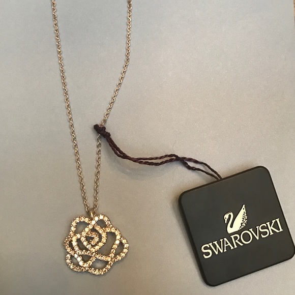 BRAND NEW Swarovski crystal hortense pendant