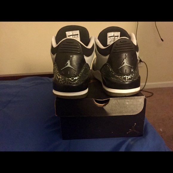 Jordan 3s wolf grey size 10 - Picture 2 of 4