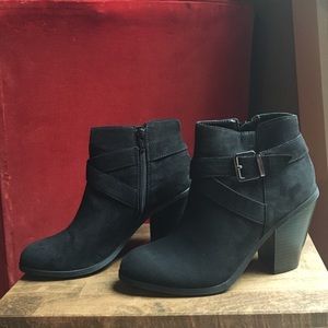 Banana Republic Black Booties