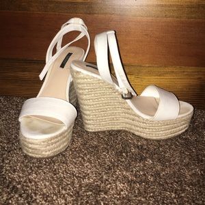 White Wedges