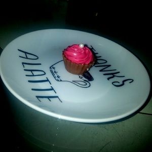 Meet your Posher, Nancy