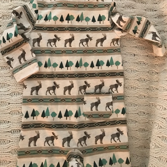 NWT Gymboree 6-12 mth bodysuit - Picture 3 of 3