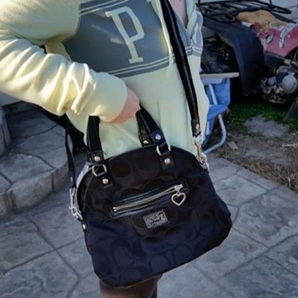 Purse - Picture 2 of 3