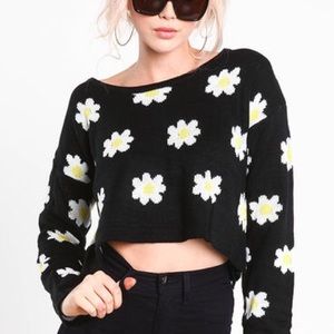Delia's daisy sweater