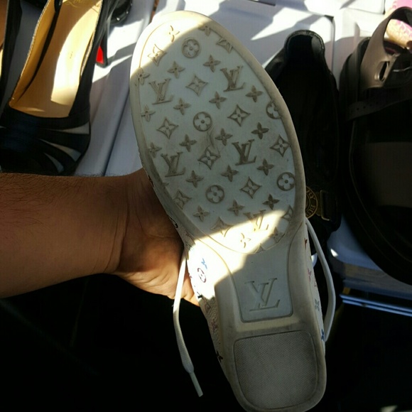 lousi vuitton shoe - Picture 2 of 4