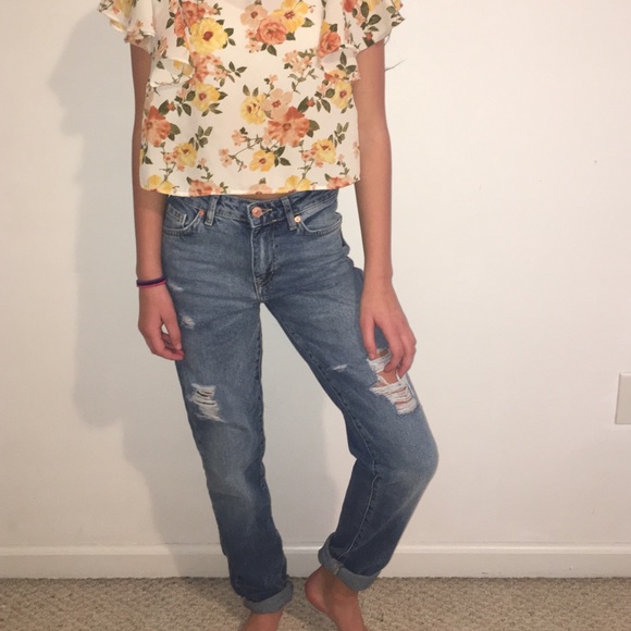 Boyfriend ripped jeans