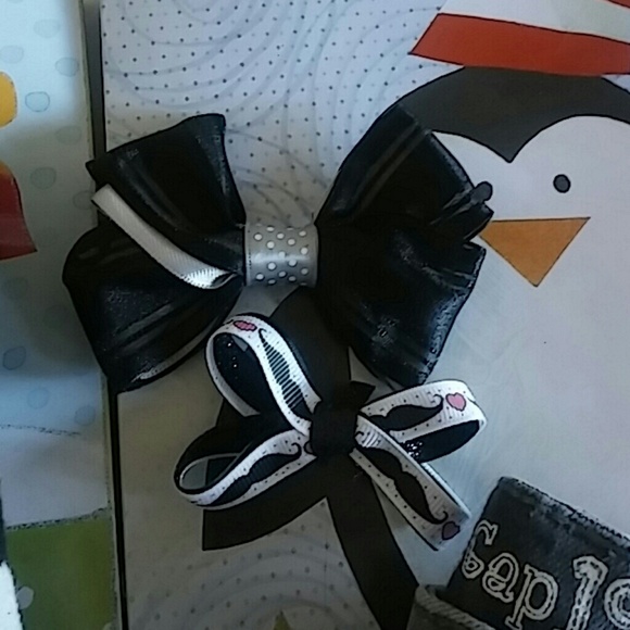 Fashion Statement Bundle! - Picture 3 of 3