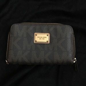 MK wallet