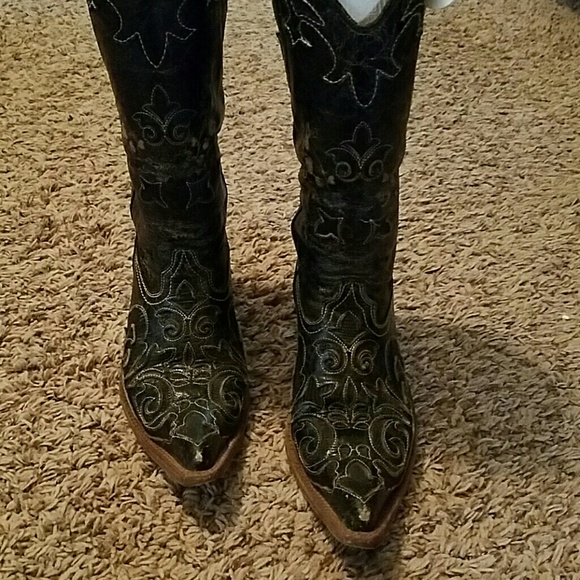 Corral boots