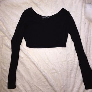 Black long sleeve crop top