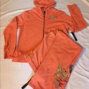 BCBG PEACHY SWEATSUIT
