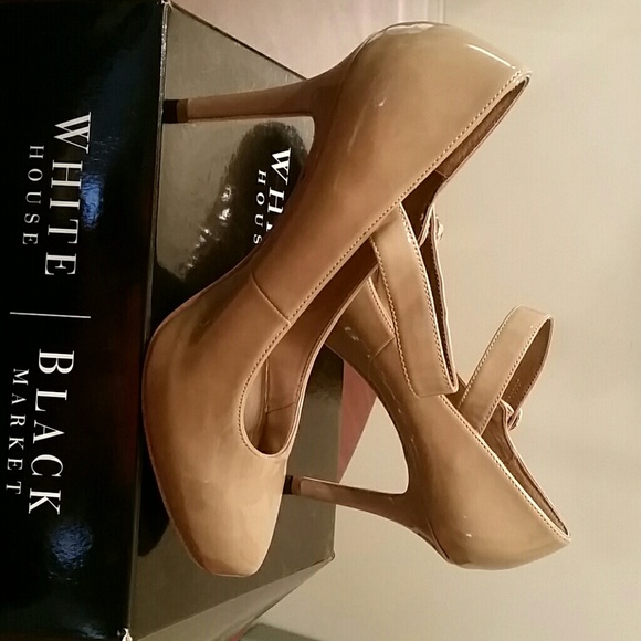 White House Black Market Shayla Pump