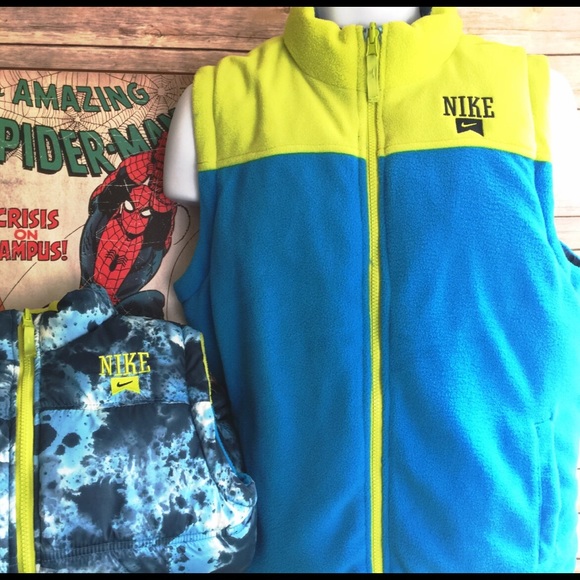 NWOT Pair of Youth Lg Nike Puffer vests - Picture 3 of 4