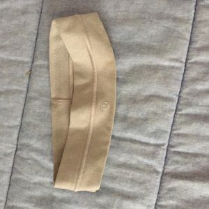 Lululemon headband flyaway tamer