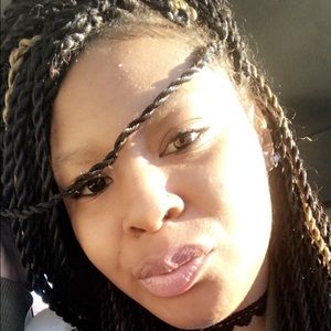 Meet your Posher, Christina