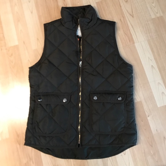 NWT! Olive Green Puffer Vest