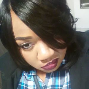 Meet your Posher, Aisha