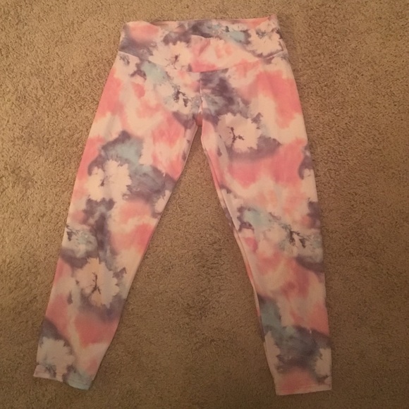 Tie-dye crops