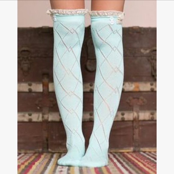 Three Bird Nest Lacey yoga mint boot socks-NWT! - Picture 2 of 2