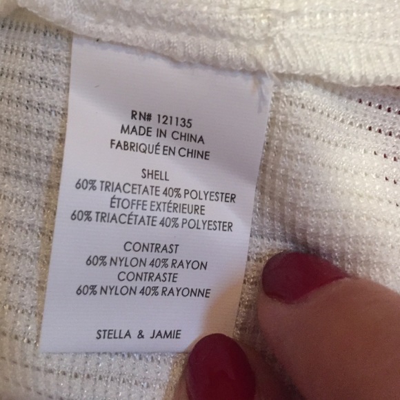 Crop top with criss cross open back - Picture 4 of 4