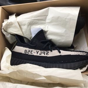 Yeezy Boost V2 (Core White, Core Black)