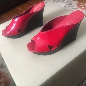 Red Wedges
