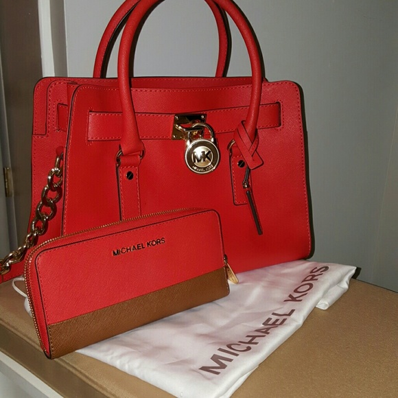 FINAL! NWOT Authentic Michael kors - Picture 2 of 3