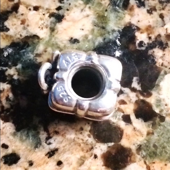 Extra Pics, Pandora Present Charm, Never Used - Picture 2 of 3