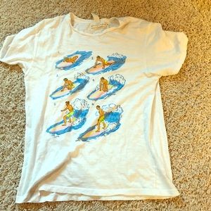 White surfing tee
