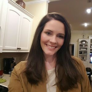 Meet your Posher, Julie