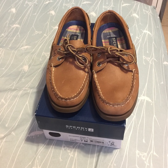 Sperry's Sahara (honey)