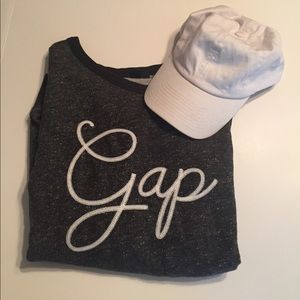 GAP sweater