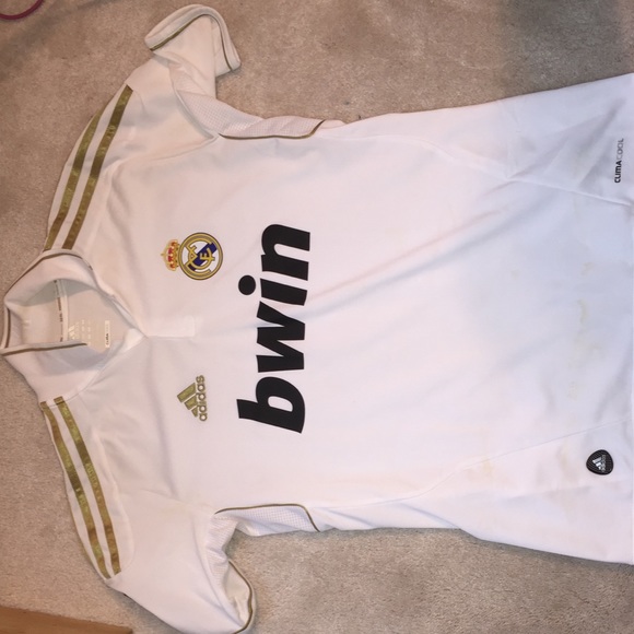 Real Madrid Jersey //no name// taking best offer$