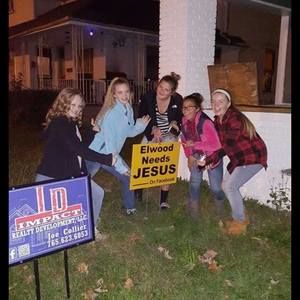 Meet your Posher, Chloe