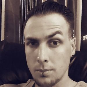 Meet your Posher, Zachary