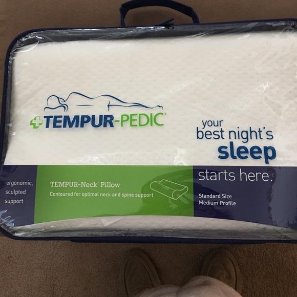 Tempur-Neck Pillow. NWOT