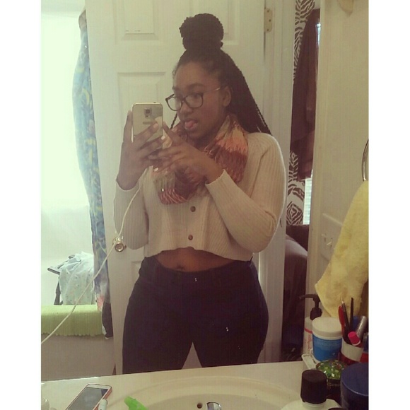 Meet your Posher, Mikyia