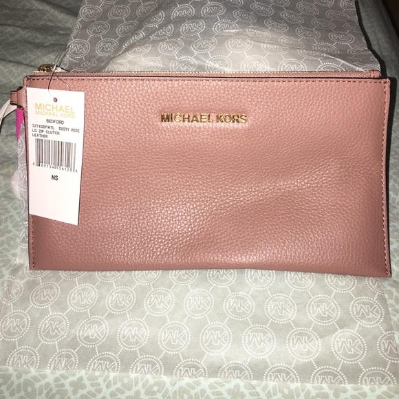 Michael Kors Bedford wristlet