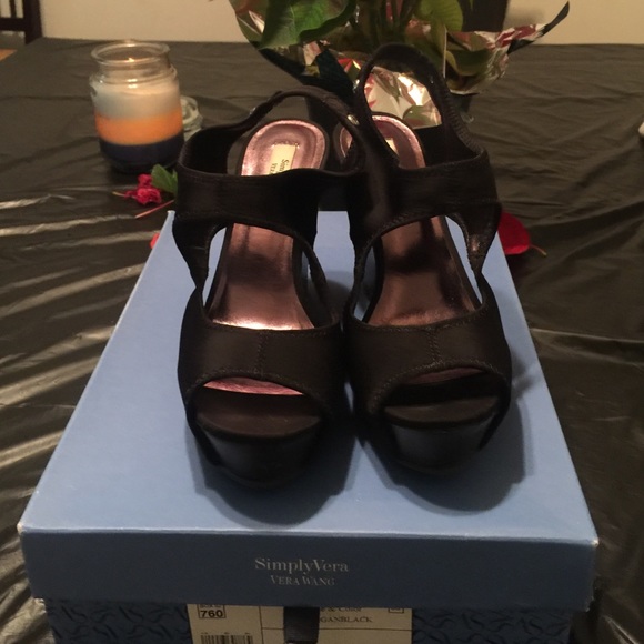 Simply Vera Wang Megan Black Wedge